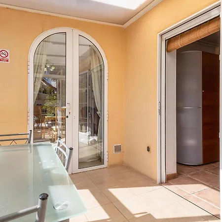 Holiday home Awesome In With Kitchen