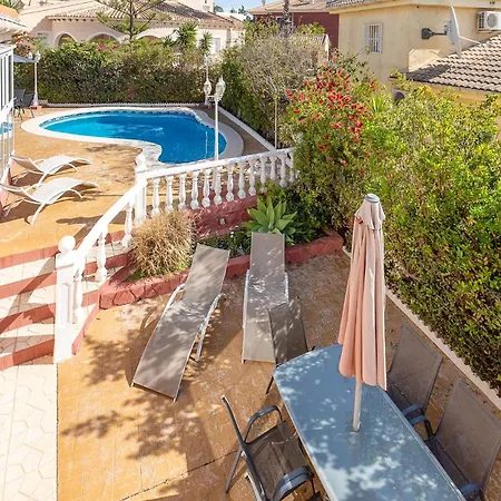 Awesome In With Kitchen Holiday home