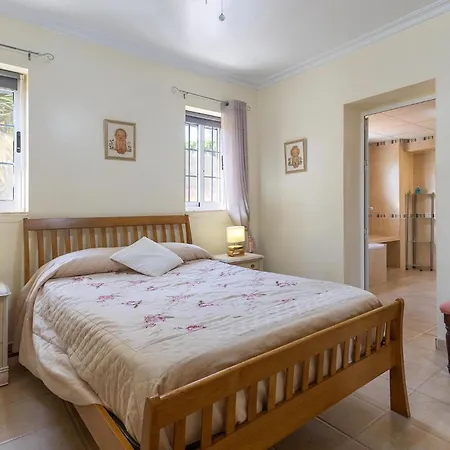 Awesome In With Kitchen Holiday home Rojales